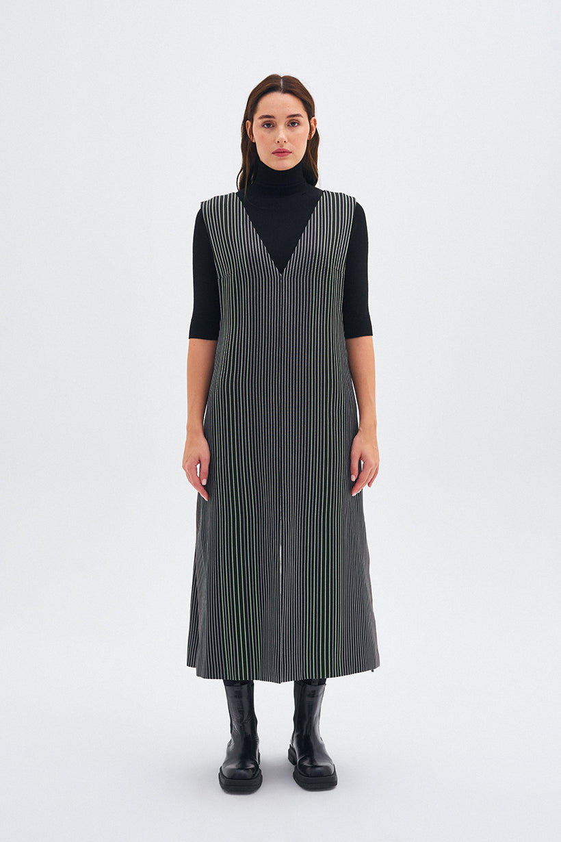 V-Neck Slit Detailed Black Kutnu Gilet Dress