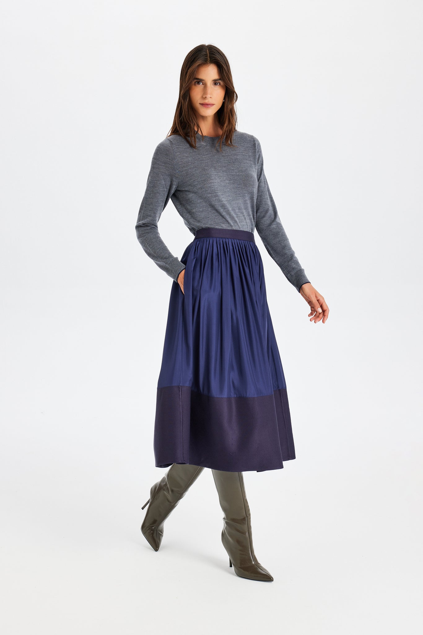 Kutnu Detailed Silk Navy Midi Skirt