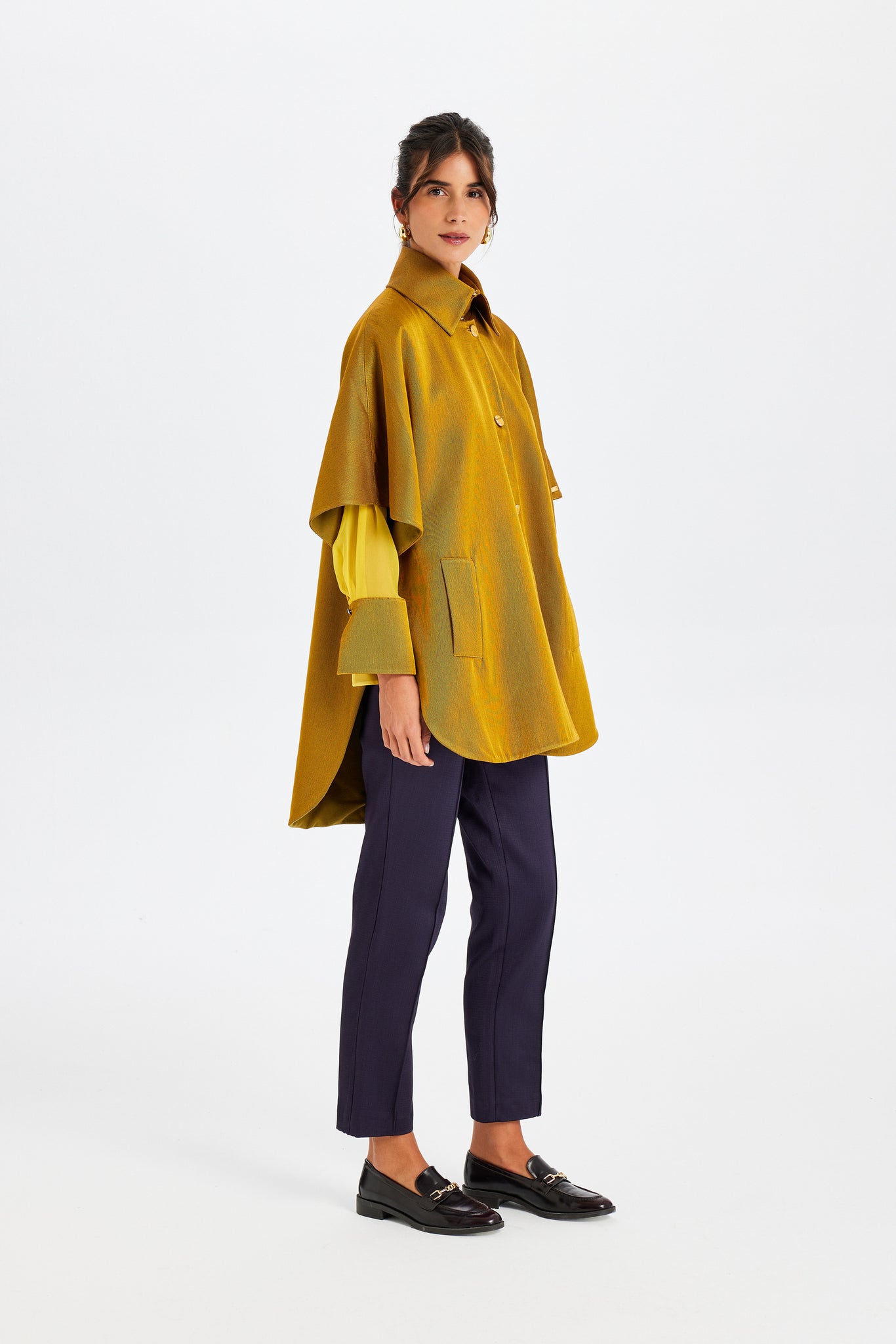 Kutnu Oversized Cape Coat