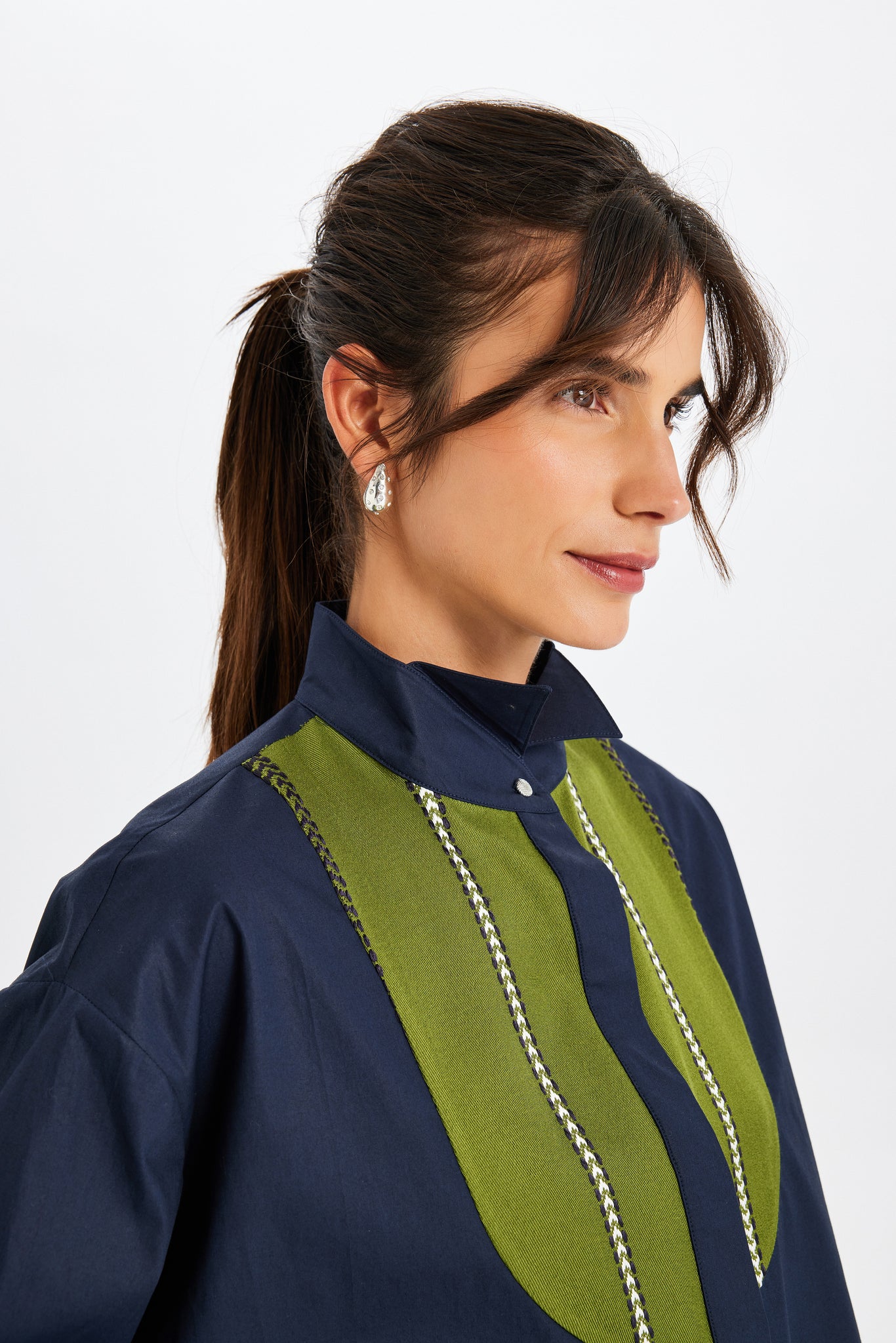 Kutnu Detailed Smoking Collar Poplin Shirt