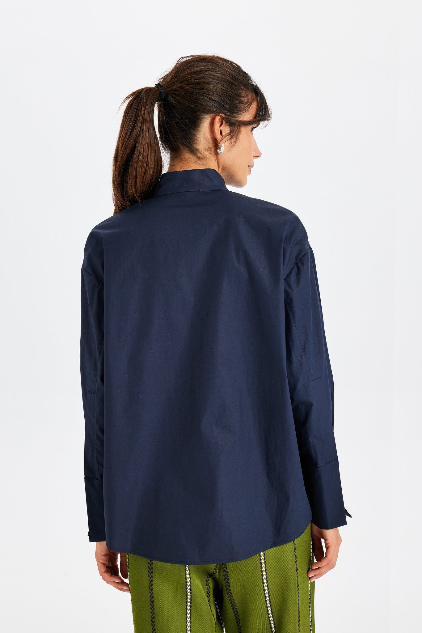 Kutnu Detailed Smoking Collar Poplin Shirt