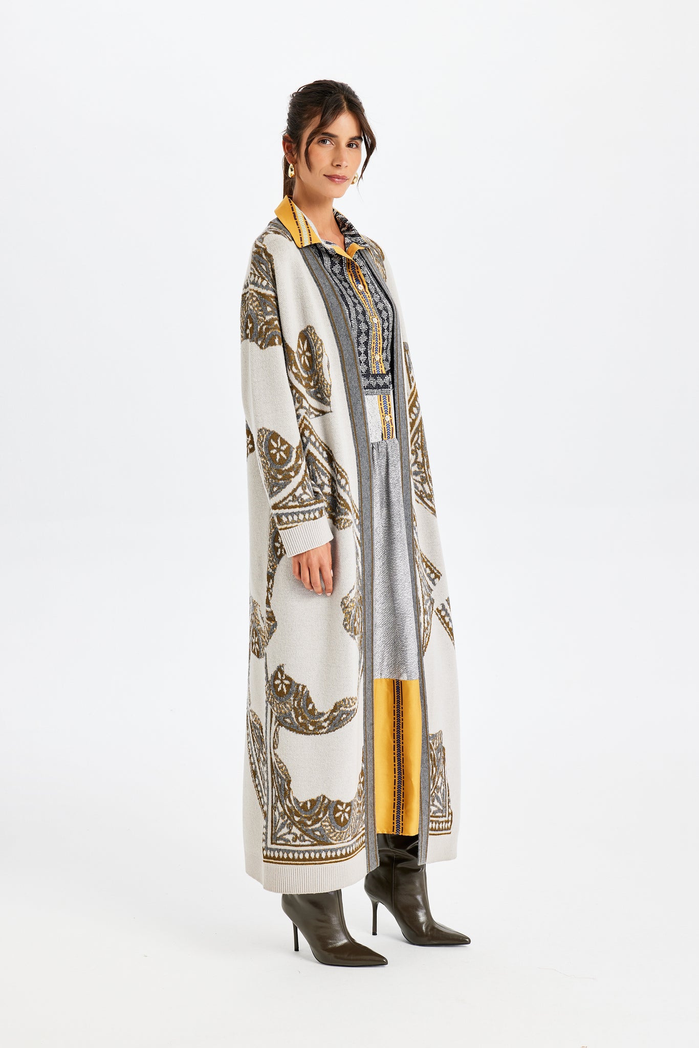 Zeugma Patterned Long Gray Knit Cardigan