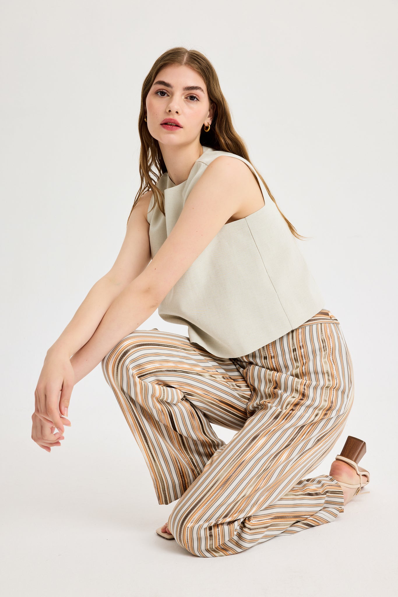 Elastic Waist Brown Pants